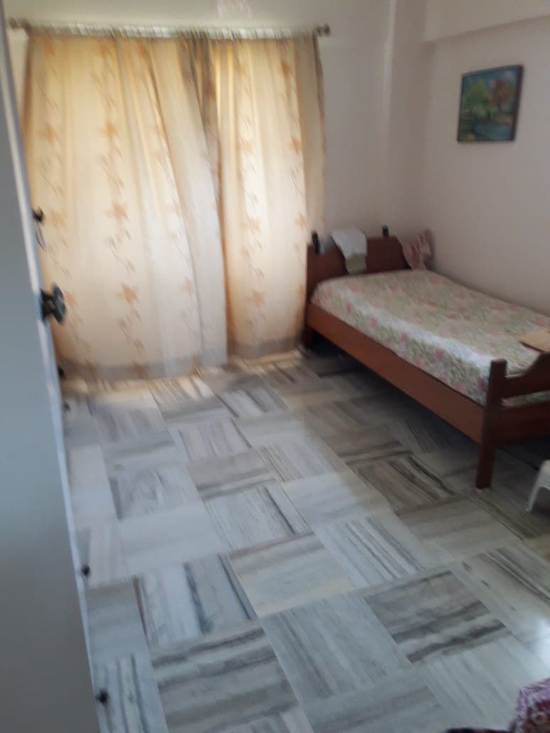 Aangan CHS, Khar West – 3BHK Furnished Flat for Sale 3