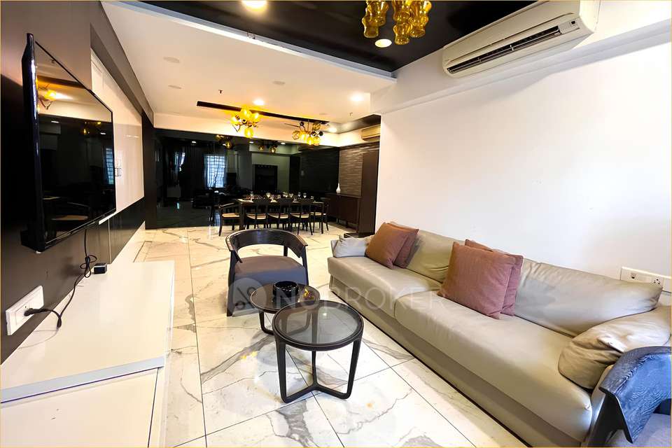 Spacious 3 BHK Apartment for Sale in Chhaya, Khar West – Prime Location 2