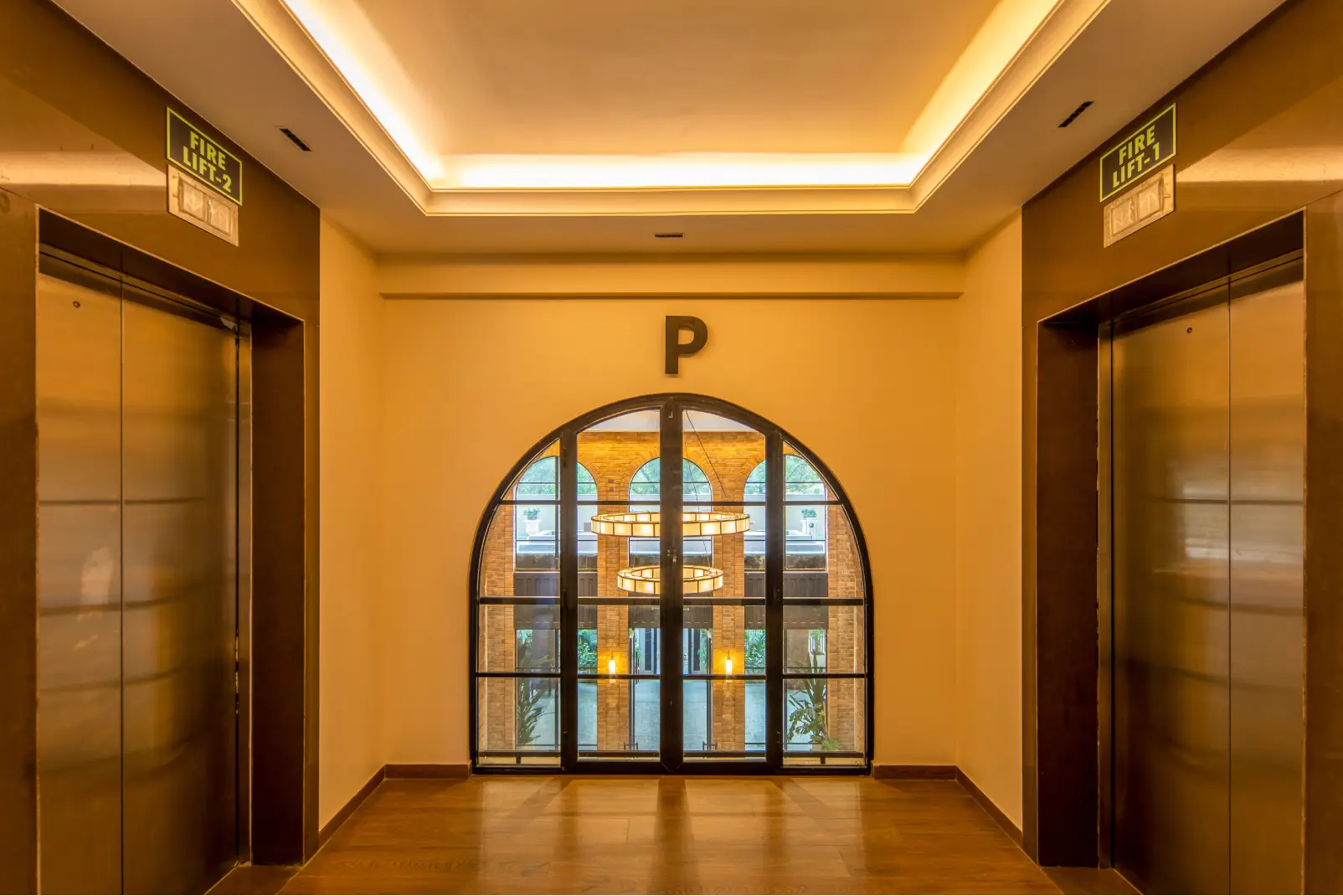 Spacious 4 BHK Luxury Apartment at AUM Indradhanush, Santacruz West 4