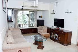 Spacious 2.5 BHK at Grace Residency | Immediate Possession | Bandra West 2