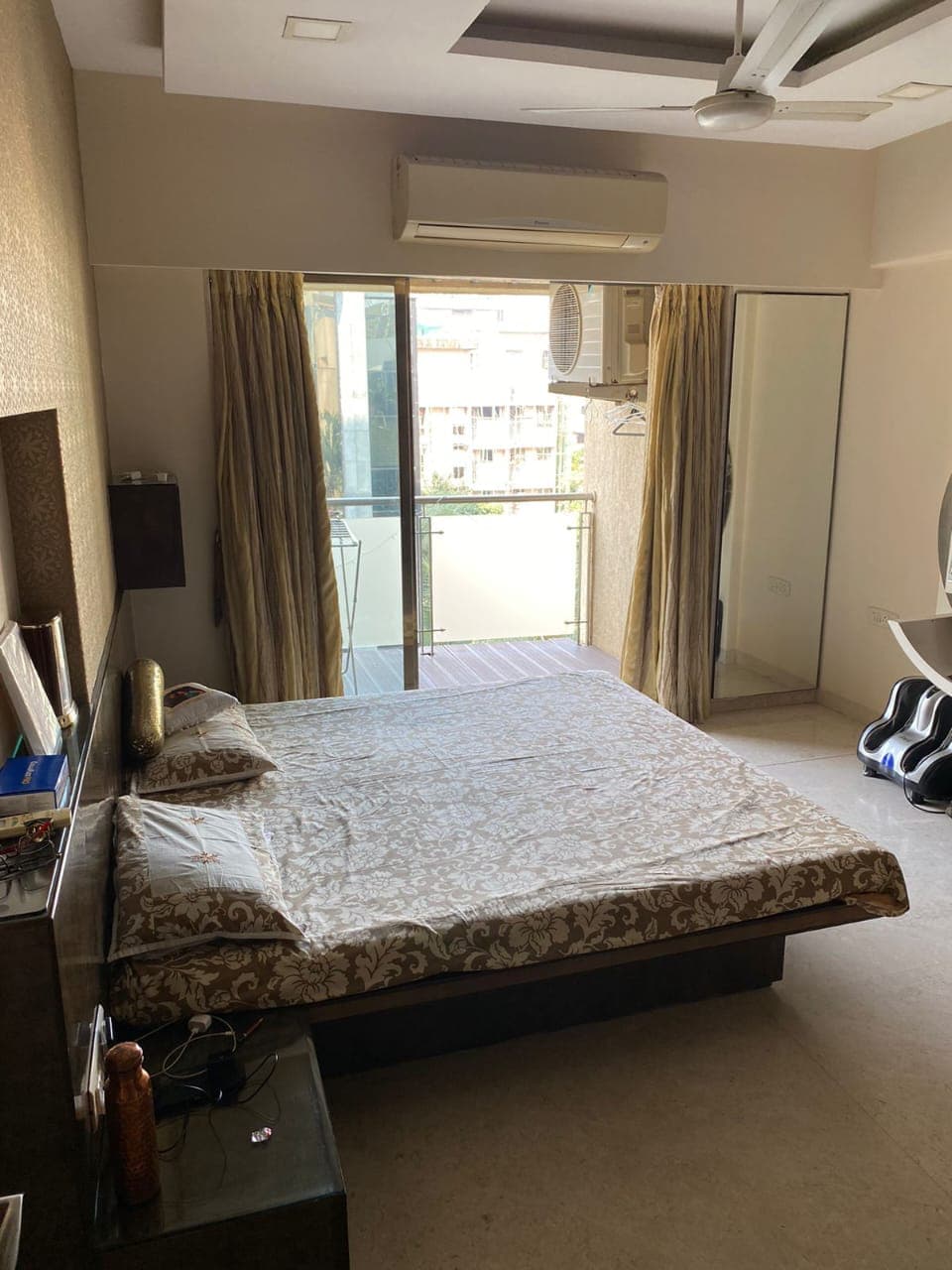 Spacious 3BHK Apartment for Sale in Uday Bhanu, Santacruz West – ₹5.50 Cr (Negotiable) 2