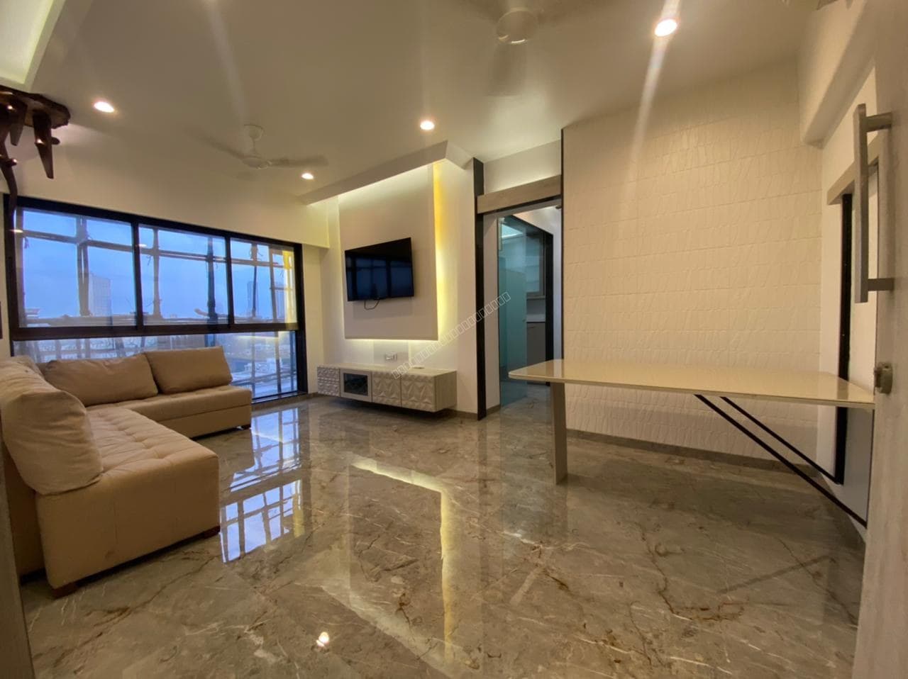 Luxury 2 BHK Homes At Rustomjee 180 Bayview