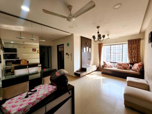 Spacious 4 BHK Luxury Apartment for Sale in Vasant Vihar, Khar West 2