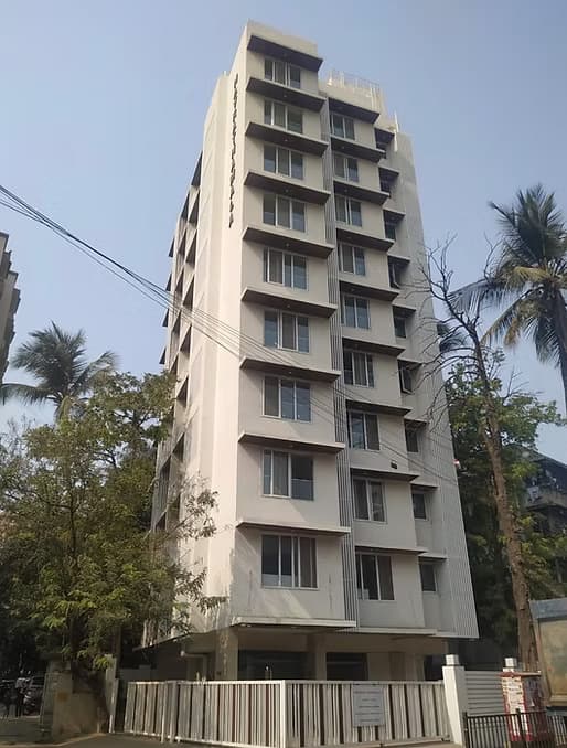 Elegant Navratnamala CHS – Premium 2BHK Apartments in Santacruz East 2