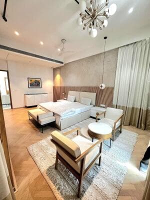 Furnished 2 BHK for Sale at Mystic Rose, Santacruz West – 813 Sq. Ft. 3