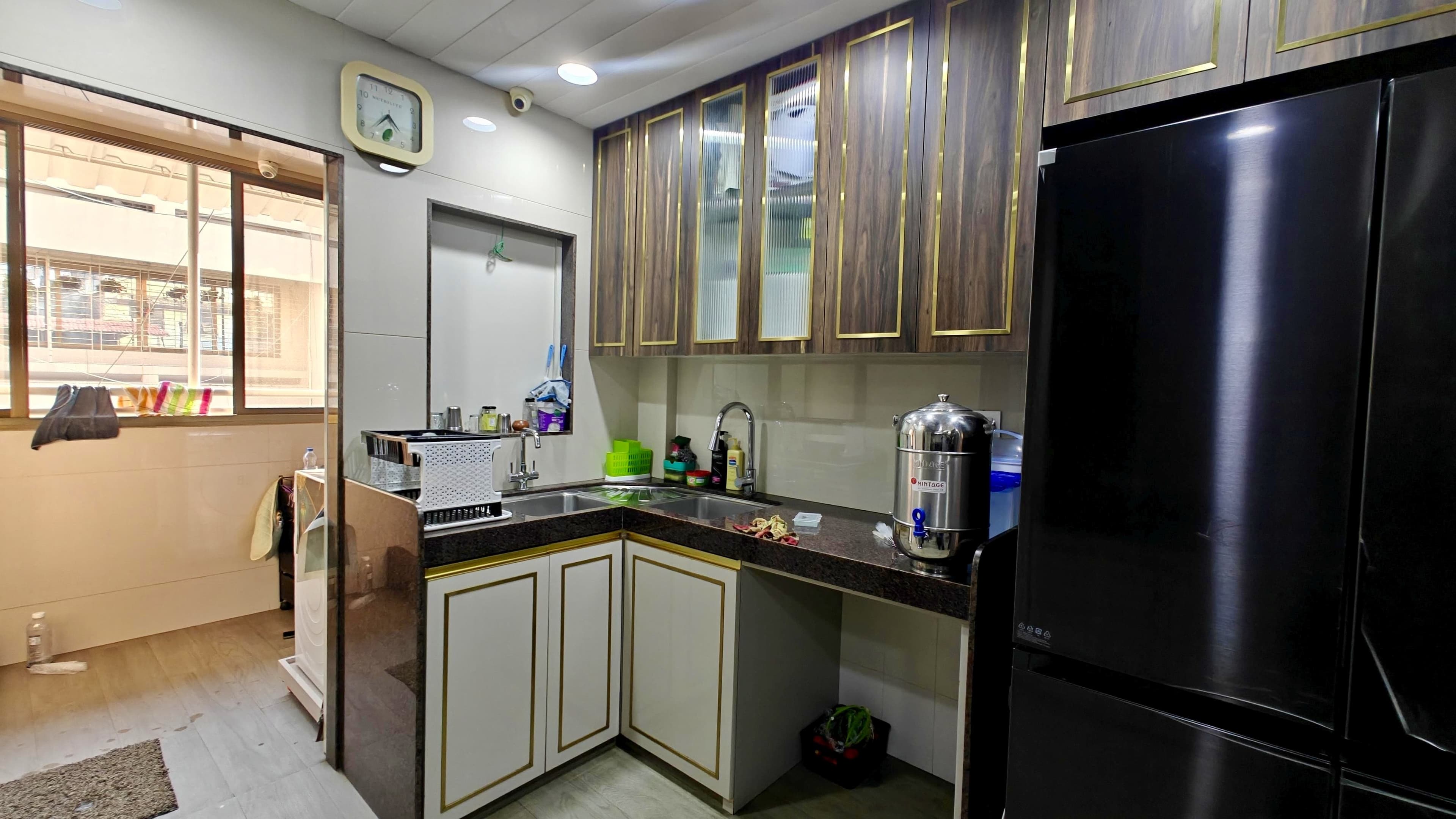 Exclusive Top-Floor 4BHK with 6 Balconies @ Turner Road, Bandra West 3