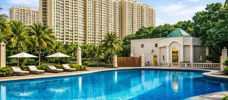 hiranandani rockside swimming pool