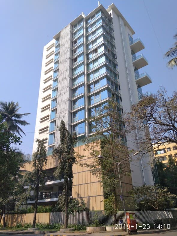 Oberoi Priviera – Full-Floor 4 BHK Luxury Living on Main Avenue, Santacruz West 2