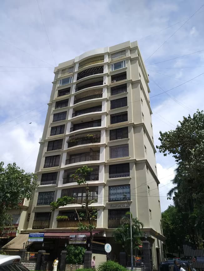 Elegant 3 BHK with Balcony at Raheja Grande, Bandra West | Fully Furnished | Outright Sale