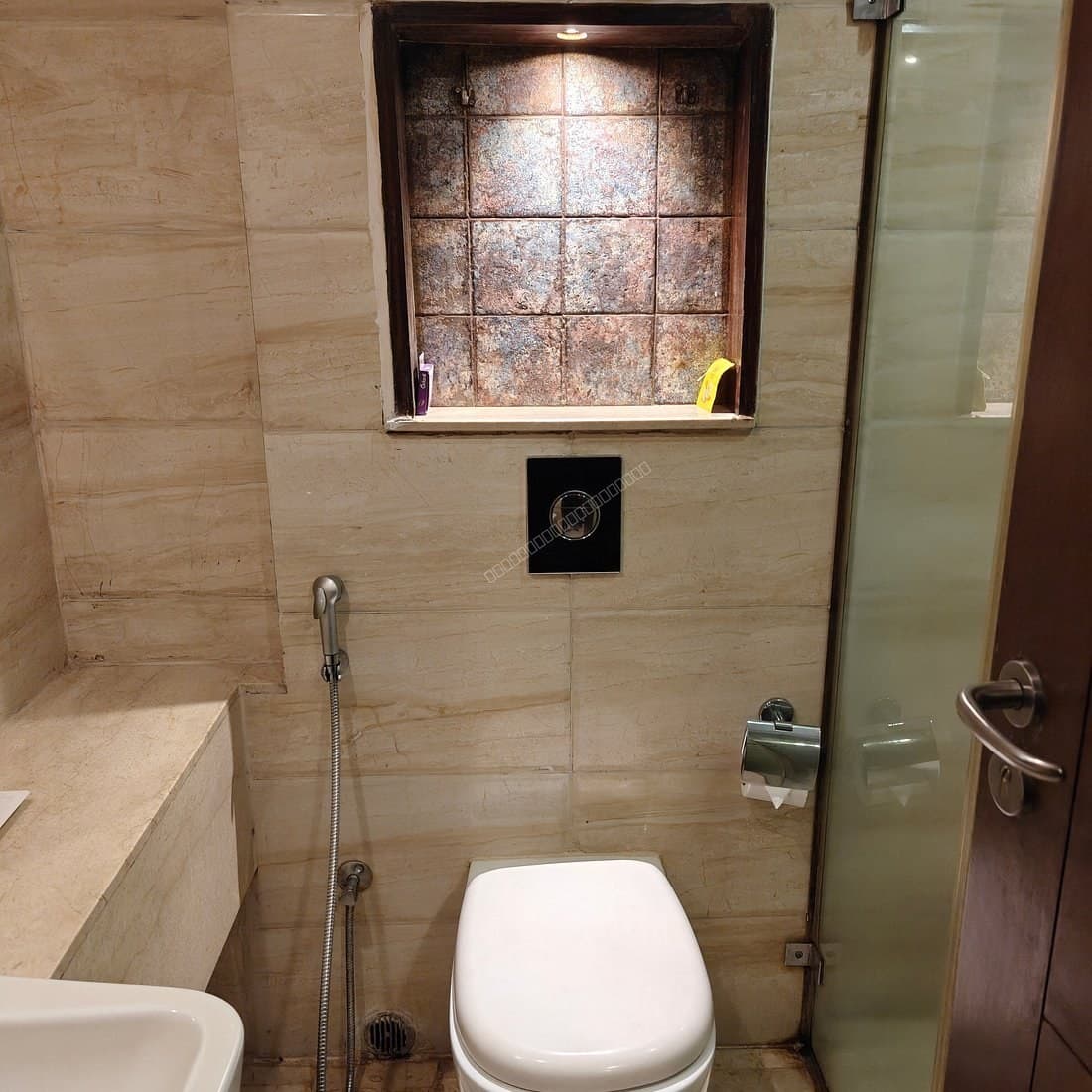 Luxury 3 BHK Apartment for Sale at May Flower, Pali Hill