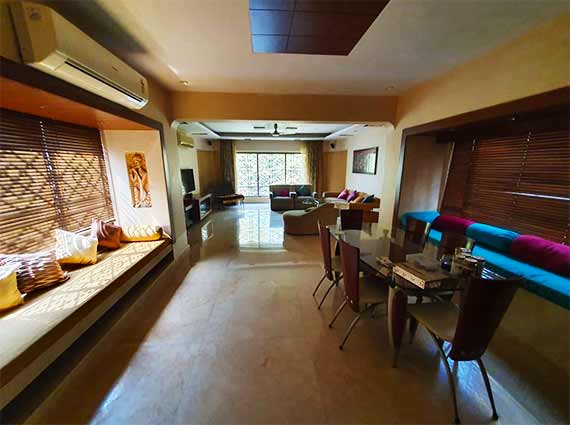 4 BHK at Flamingo Apartments Khar West 4