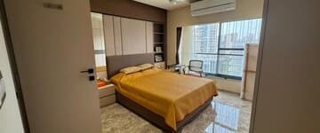 3 BHK Apartment for Sale at Crescent Apartments, Almeida Park, Bandra West 2