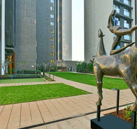 Rustomjee Paramount, Khar West – Luxury 2 to 5 BHK Residences with Premium Amenities 4