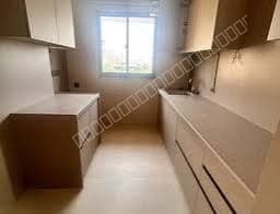 Manohar CHS – 1000 Sqft | Higher Floor | Bandra West | ₹6.50 Cr
