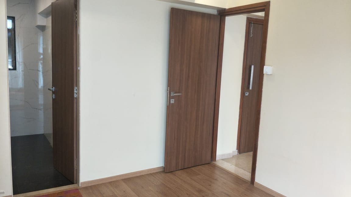 3 BHK Flat For sale in Bandra West 4