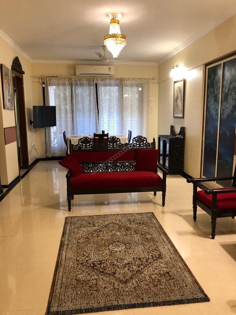 Spacious 2 BHK Apartment for Sale on East Avenue, Santacruz West