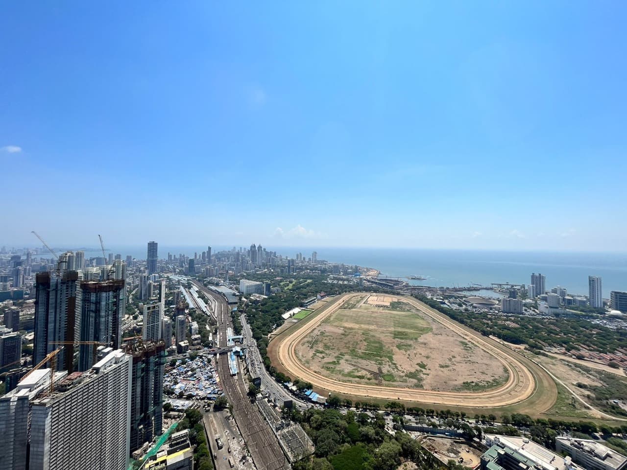 Shapoorji Minerva Towers – Iconic 3.5 & 4 BHK Sky Residences in Mahalaxmi, South Mumbai 3