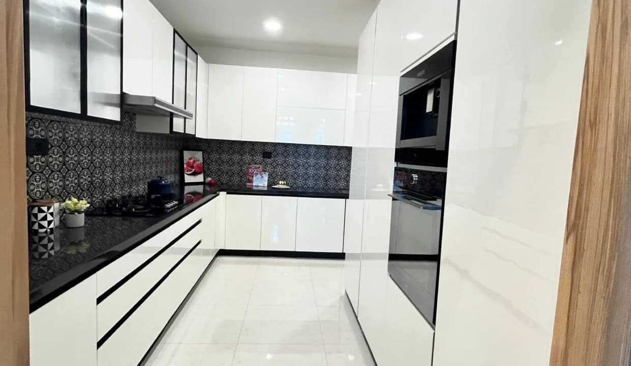 3 BHK Apartments at Lodha Solitaire, Mahalaxmi 3